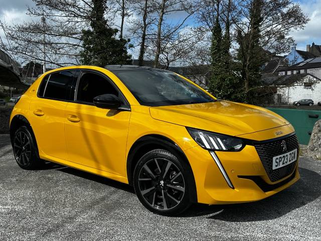Peugeot 208 1.2 PureTech 100 GT 5dr Hatchback Petrol Yellow